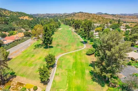 View/Area - 4129 Cyprus Island Ct, Fallbrook, CA 92028 photo 4 of 4