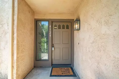Entry Way - 4129 Cyprus Island Ct, Fallbrook, CA 92028 photo 1 of 3