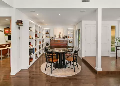 Dining - 2521 Ardath Ct, La Jolla, CA 92037 photo 2 of 6