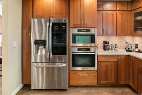 Kitchen - 2521 Ardath Ct, La Jolla, CA 92037 photo 9 of 9