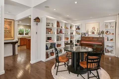 Dining - 2521 Ardath Ct, La Jolla, CA 92037 photo 3 of 6