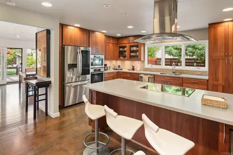 Kitchen - 2521 Ardath Ct, La Jolla, CA 92037 photo 3 of 9