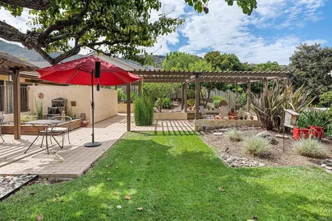 Exterior - 2521 Ardath Ct, La Jolla, CA 92037 photo 5 of 16