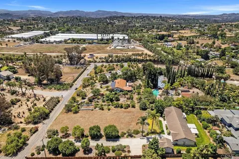 View/Area - 1773 Green Briar, Fallbrook, CA 92028 photo 4 of 10