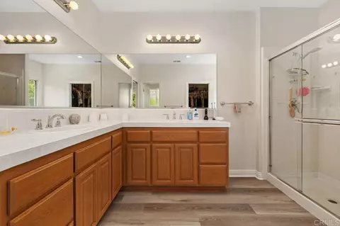 Bath - 1773 Green Briar, Fallbrook, CA 92028 photo 3 of 4
