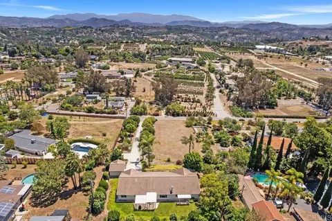 View/Area - 1773 Green Briar, Fallbrook, CA 92028 photo 6 of 10
