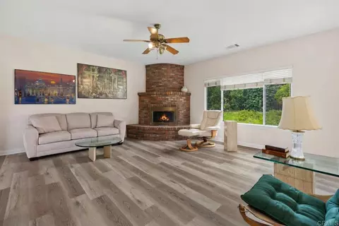 Living - 1773 Green Briar, Fallbrook, CA 92028 photo 2 of 2