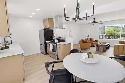 Dining - 895 Jamacha Rd, El Cajon, CA 92019 photo 4 of 4