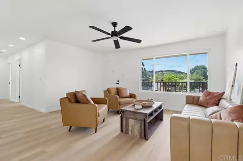 Living - 895 Jamacha Rd, El Cajon, CA 92019 photo 4 of 4