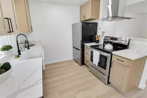 Kitchen - 895 Jamacha Rd, El Cajon, CA 92019 photo 1 of 4