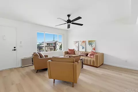 Living - 895 Jamacha Rd, El Cajon, CA 92019 photo 2 of 4