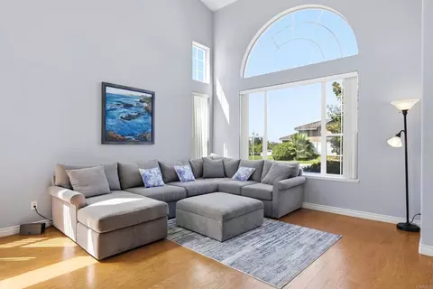Living - 5205 Palmera Dr, Oceanside, CA 92056 photo 2 of 3