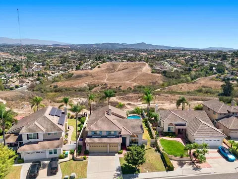 View/Area - 5205 Palmera Dr, Oceanside, CA 92056 photo 2 of 5