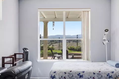 Bedroom - 5205 Palmera Dr, Oceanside, CA 92056 photo 2 of 8