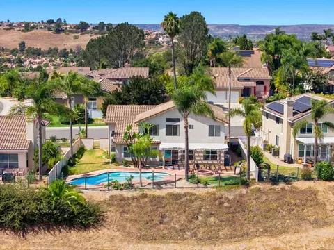 View/Area - 5205 Palmera Dr, Oceanside, CA 92056 photo 5 of 5