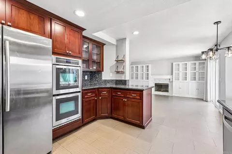 Kitchen - 10168 Diamond Head Ct, Spring Valley, CA 91977 photo 5 of 5