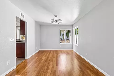 Living - 10168 Diamond Head Ct, Spring Valley, CA 91977 photo 5 of 9