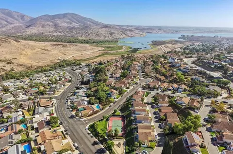 View/Area - 10168 Diamond Head Ct, Spring Valley, CA 91977 photo 2 of 3