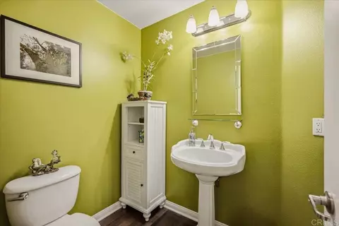 Bath - 32293 Copper Crest Ln, Temecula, CA 92592 photo 1 of 5