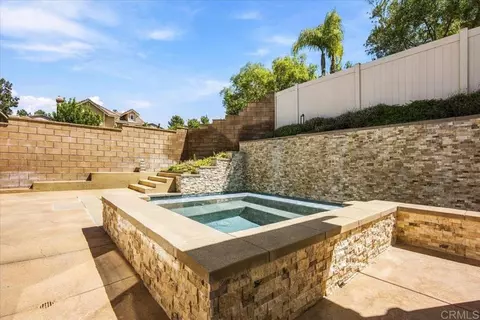 Exterior - 32293 Copper Crest Ln, Temecula, CA 92592 photo 6 of 13