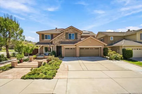 Exterior - 32293 Copper Crest Ln, Temecula, CA 92592 photo 2 of 13