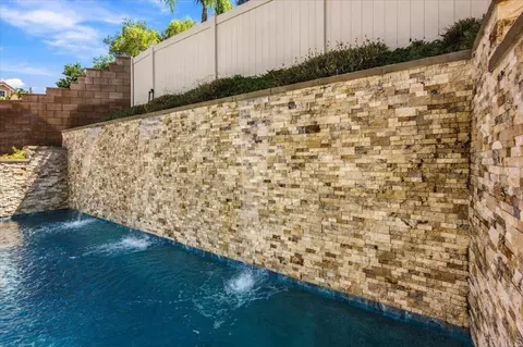 Exterior - 32293 Copper Crest Ln, Temecula, CA 92592 photo 8 of 13