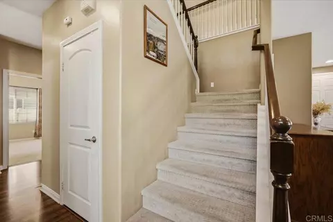 Entry Way - 32293 Copper Crest Ln, Temecula, CA 92592 photo 4 of 8