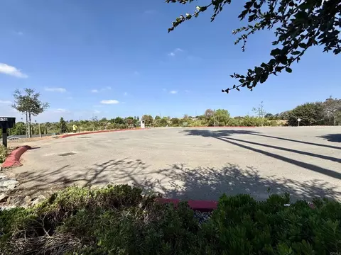 1916 Grey Rabbit Hollow Ln, Fallbrook, CA 92028 photo 11