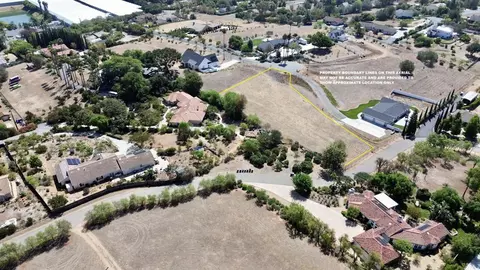 1916 Grey Rabbit Hollow Ln, Fallbrook, CA 92028 photo 6