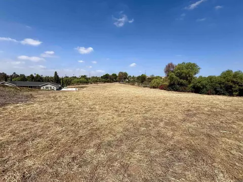 1916 Grey Rabbit Hollow Ln, Fallbrook, CA 92028 photo 13