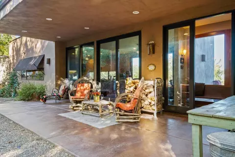 Exterior - 2810 Three Peaks Ln, Julian, CA 92036 photo 5 of 11