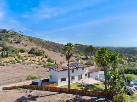 View/Area - 1820 Elevado Rd, Vista, CA 92084 photo 4 of 8