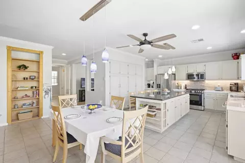 Kitchen - 5186 Cobalt Way, Oceanside, CA 92057 photo 4 of 5