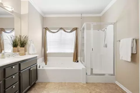 Bath - 5186 Cobalt Way, Oceanside, CA 92057 photo 2 of 4