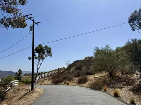 Mission Ridge Lane 21, Fallbrook, CA 92028 photo 3