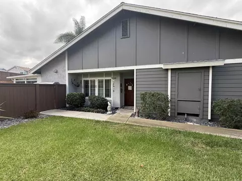 Exterior - 4548 Cape Cod Cir, Carlsbad, CA 92010 photo 4 of 12