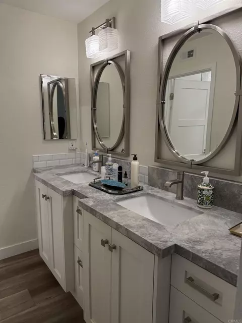 Bath - 4548 Cape Cod Cir, Carlsbad, CA 92010 photo 1 of 4