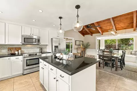 Kitchen - 919 Valley Dr, Vista, CA 92084 photo 4 of 4