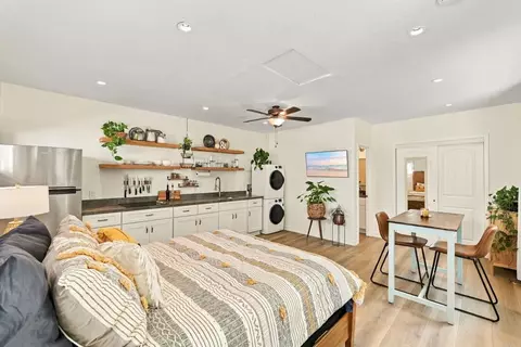Bedroom - 919 Valley Dr, Vista, CA 92084 photo 5 of 7