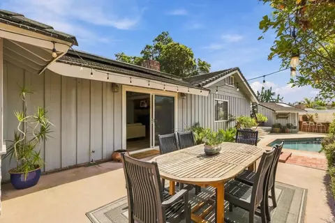 Exterior - 919 Valley Dr, Vista, CA 92084 photo 10 of 19