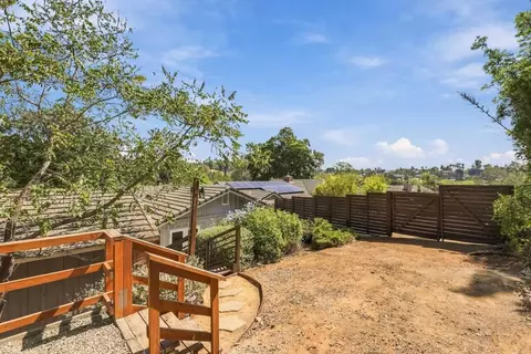 Exterior - 919 Valley Dr, Vista, CA 92084 photo 18 of 19
