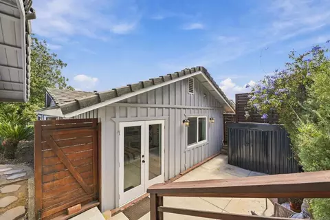 Exterior - 919 Valley Dr, Vista, CA 92084 photo 12 of 19
