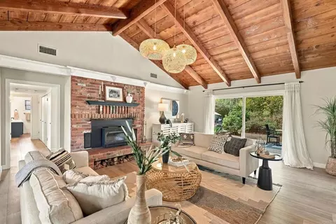 Living - 919 Valley Dr, Vista, CA 92084 photo 8 of 8