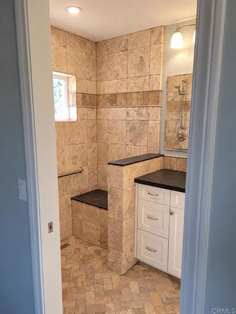 Bath - 1905 Green Vista Ln, Fallbrook, CA 92028 photo 6 of 6