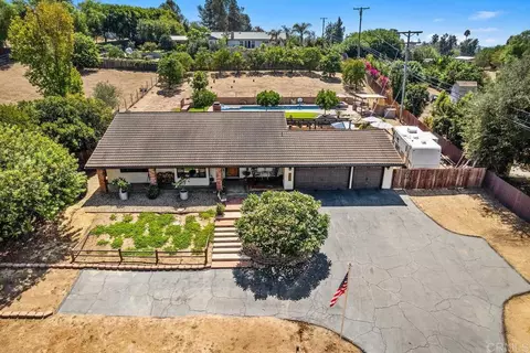 View/Area - 1905 Green Vista Ln, Fallbrook, CA 92028 photo 4 of 6
