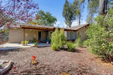 Exterior - 310 Elbrook Dr, Fallbrook, CA 92028 photo 6 of 8