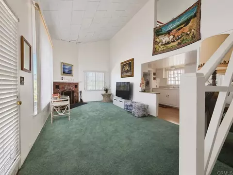 Living - 1701 Acacia Ln, Fallbrook, CA 92028 photo 8 of 10