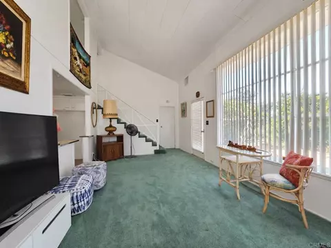 Living - 1701 Acacia Ln, Fallbrook, CA 92028 photo 9 of 10