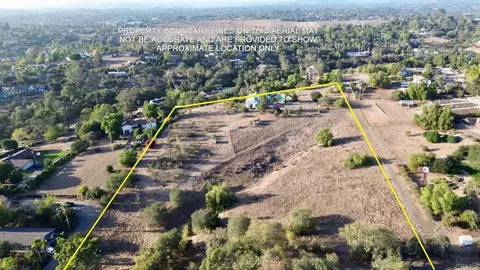 View/Area - 1701 Acacia Ln, Fallbrook, CA 92028 photo 5 of 9