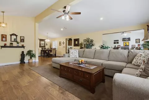 Living - 3522 Turquoise Ln, Oceanside, CA 92056 photo 2 of 2